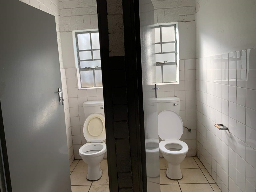 To Let commercial Property for Rent in Beaconvale Western Cape